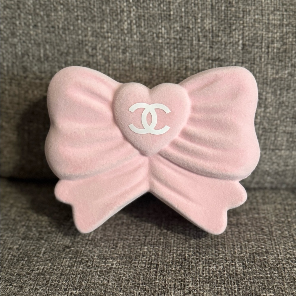 ❗️LAST❗️Chanel Pink Jewelry Box❗️will NOT RESTOCK❗️ - Picture 5 of 5